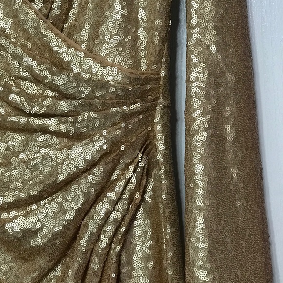 Tashadi Shoji Gold Sequin Gown - Picture 5 of 5